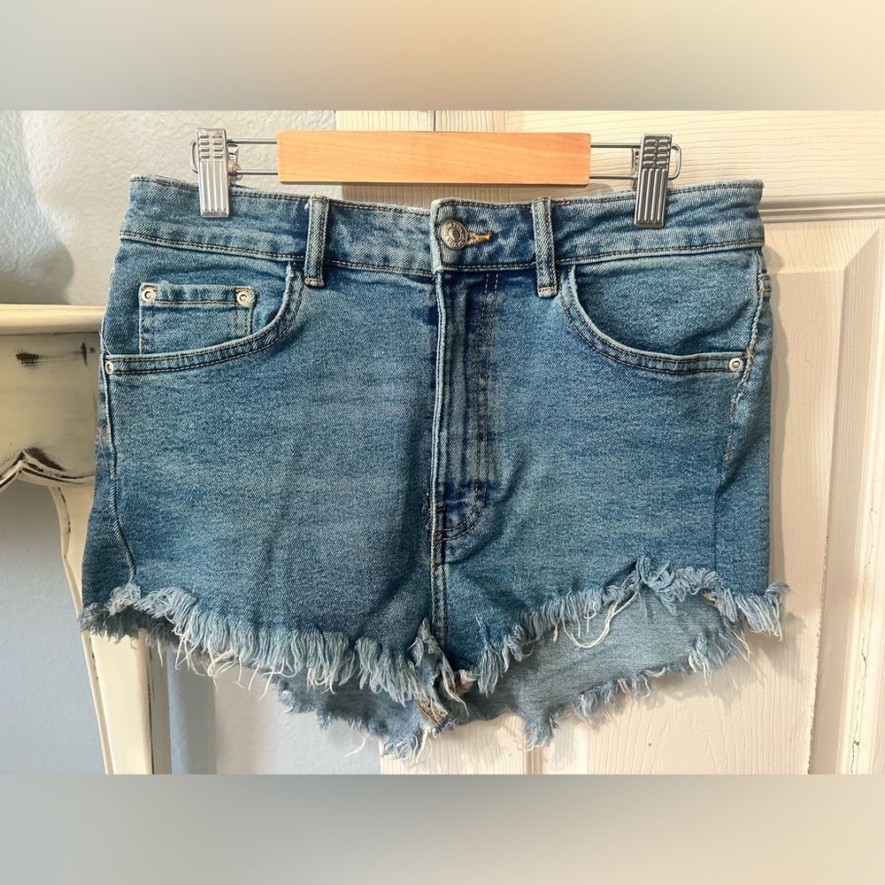 Zara High Rise Distressed Denim Shorts